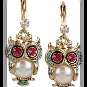 Betsey Johnson "Pearl Critters" Owl Drop Earrings